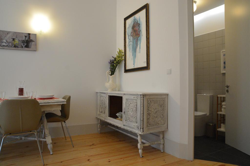 Oporto Almada 329 Apartman Szoba fotó