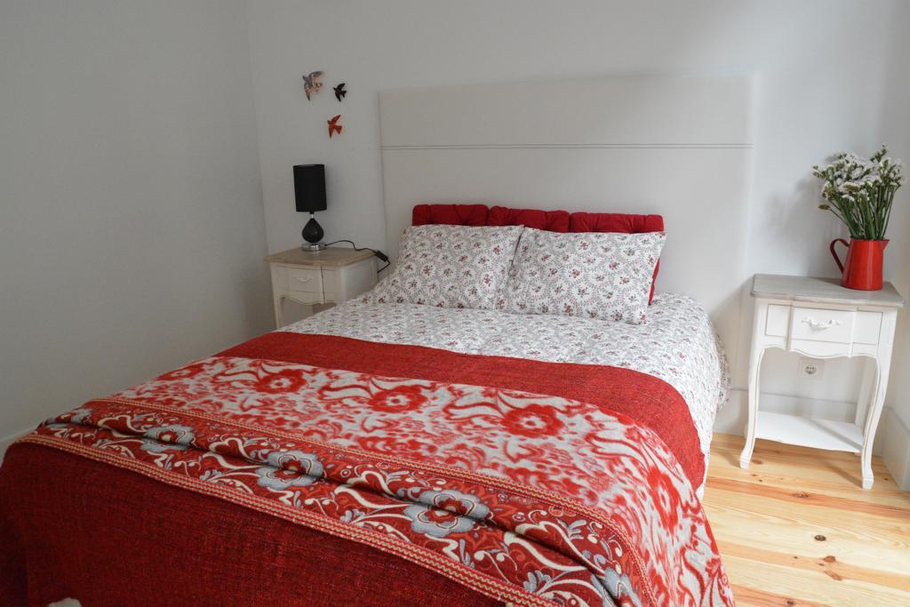 Oporto Almada 329 Apartman Szoba fotó