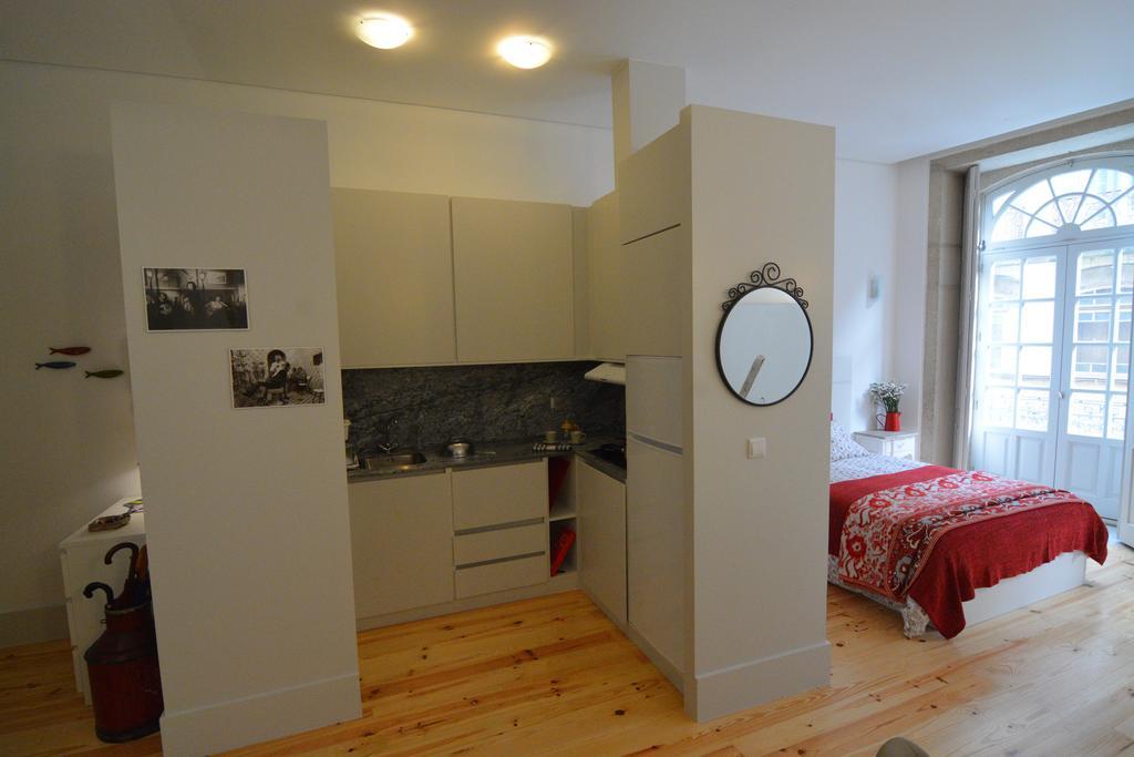 Oporto Almada 329 Apartman Szoba fotó
